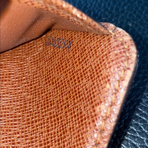 Vintage LV wallet - Picture 9 of 9